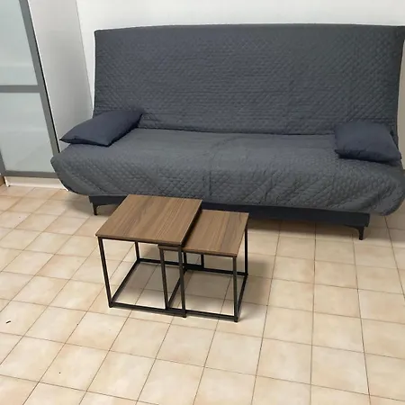 2 Pièces En Rez- De -jardin * Saint-Raphaël